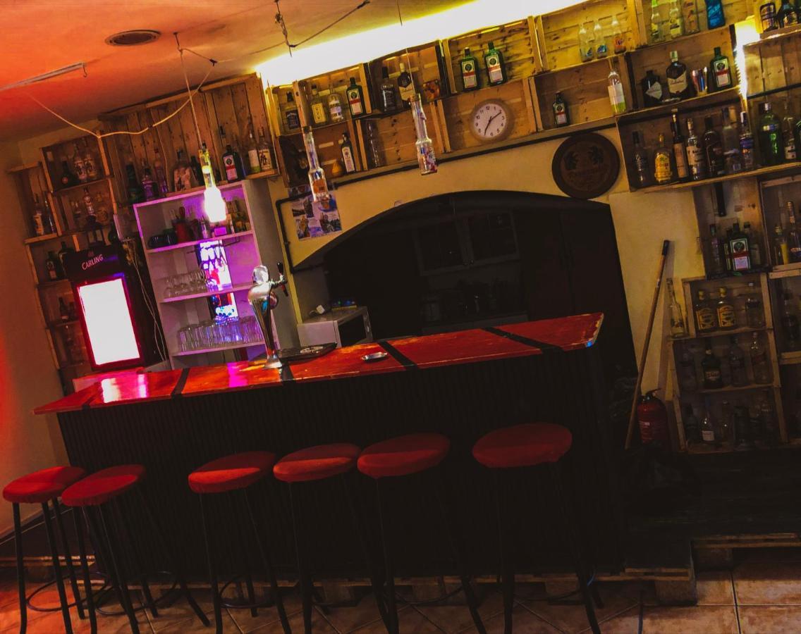 Whole Basement Former Pub3 For Bachelor / Bachelorette Party Budapeste Exterior foto