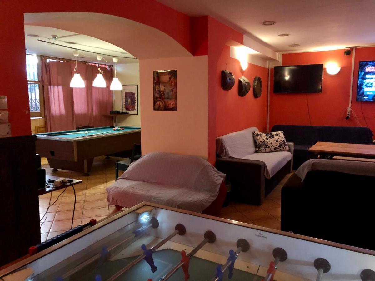 Whole Basement Former Pub3 For Bachelor / Bachelorette Party Budapeste Exterior foto